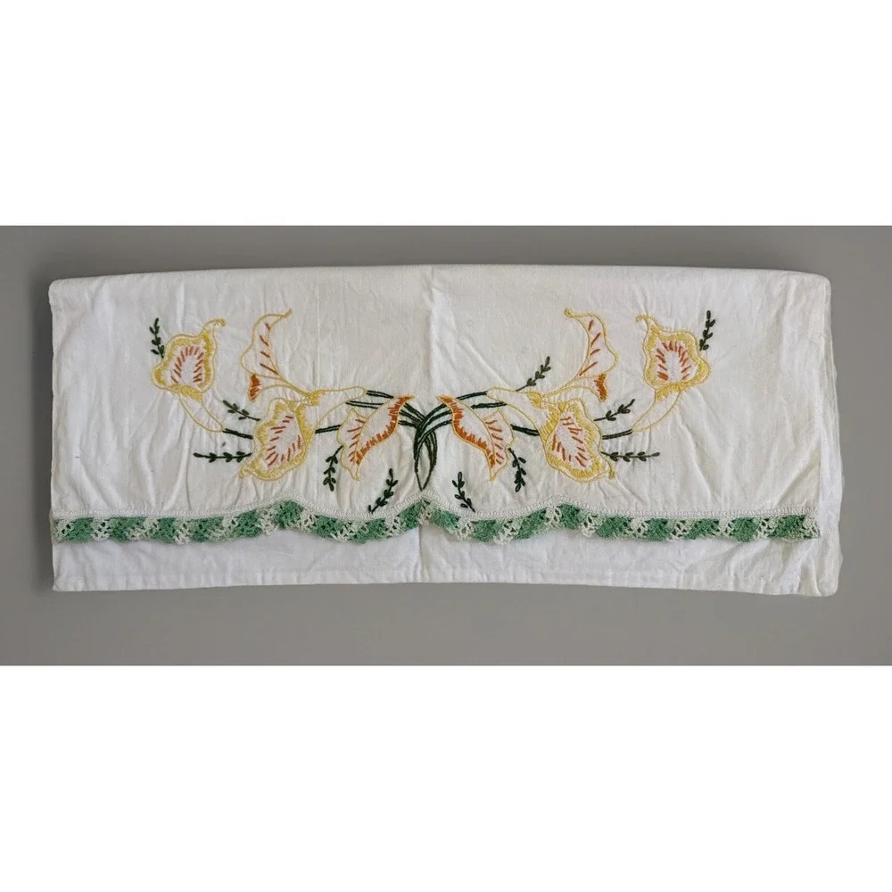 VTG Hand Embroidered White Yelllow Flowers Standard Size Pillowcase Crochet Edge